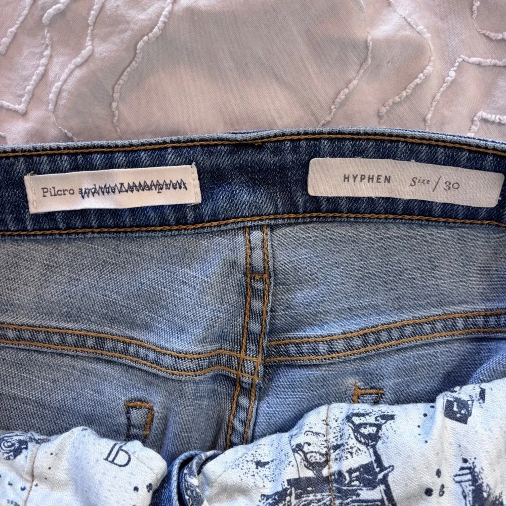 Anthropologie Pilcro Hyphen Long Medium Wash Denim Shorts‎ Size 30